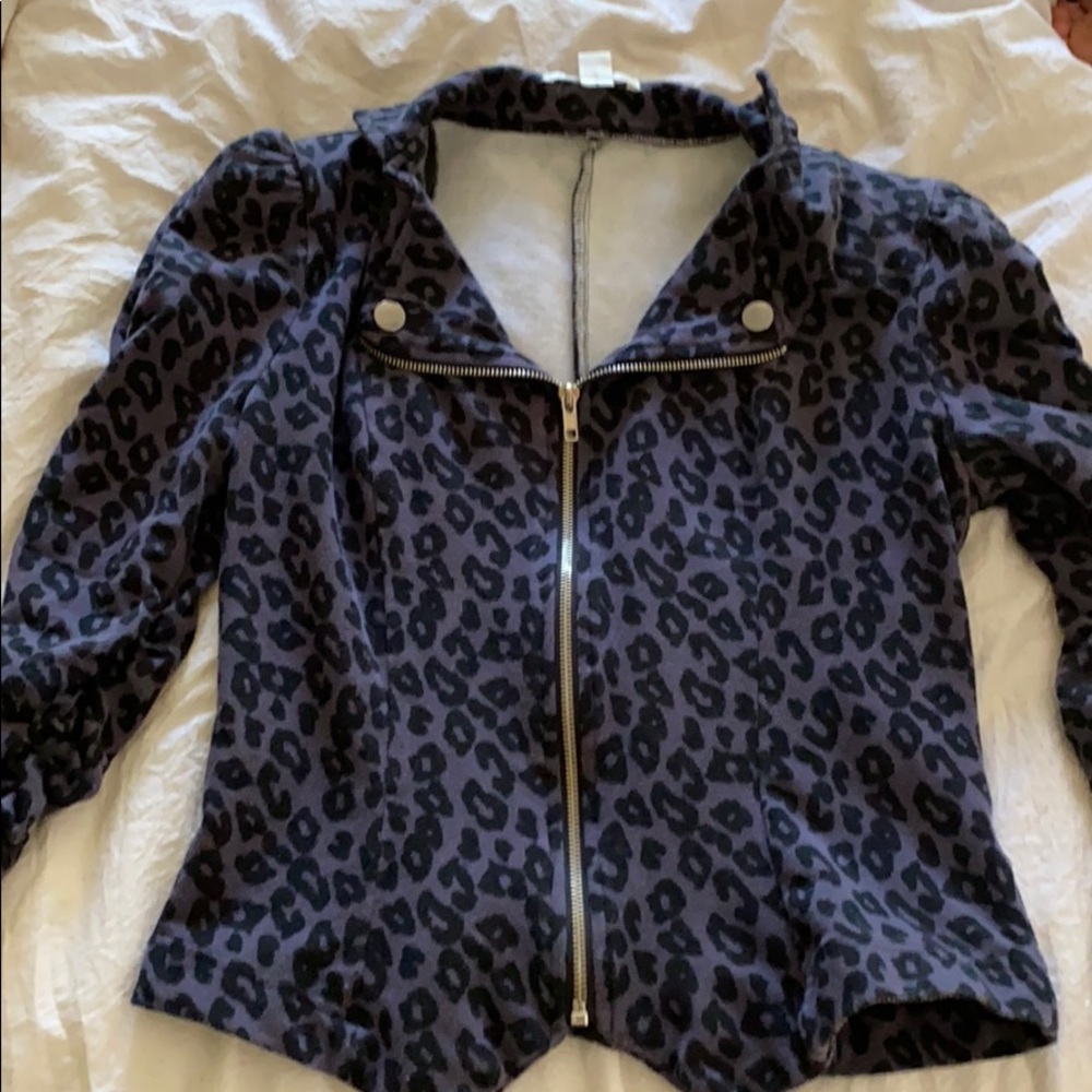 Leopard print zip up